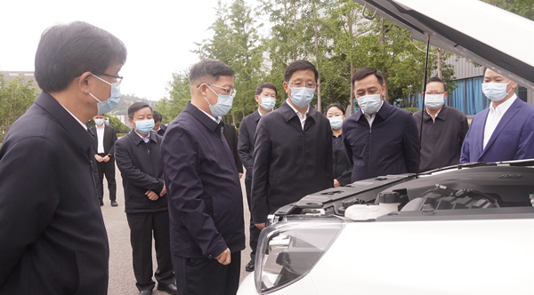 云南省委副书记、省长王予波带队到 J9集团动力发展调研